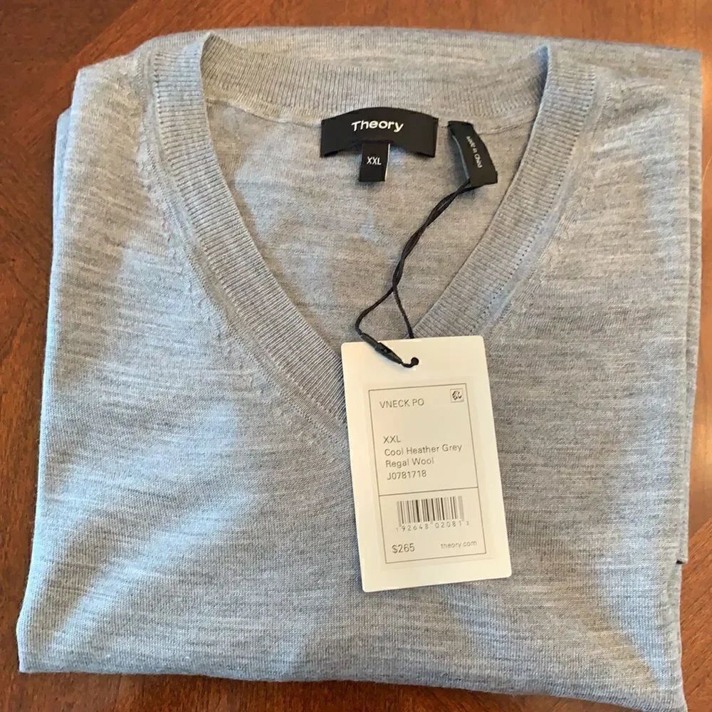 Theory Men’s V-neck  100% wool long sleeve solid sweater size XXL, NWT - Picture 4 of 5